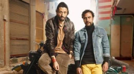 محمد إمام مع رياض الخولي وكريم عبد العزيز في الحطابة لتصوير “هوجان”