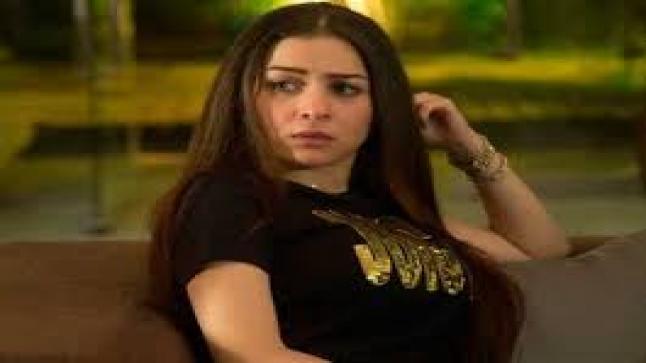 مي عز الدين في مدرسة بشبرا منت لتصوير مسلسل “البرنسيسة بيسة”